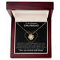 GIRLFRIEND | LOVE KNOT NECKLACE
